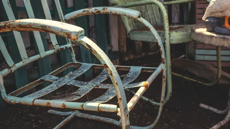 Frame Corrosion Within One Season