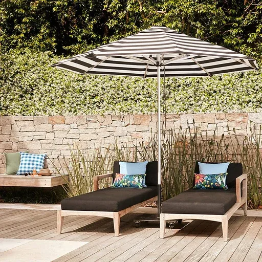 Outdoor shade pergola and umbrella base engineering